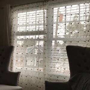 Meet your Posher, Dilek